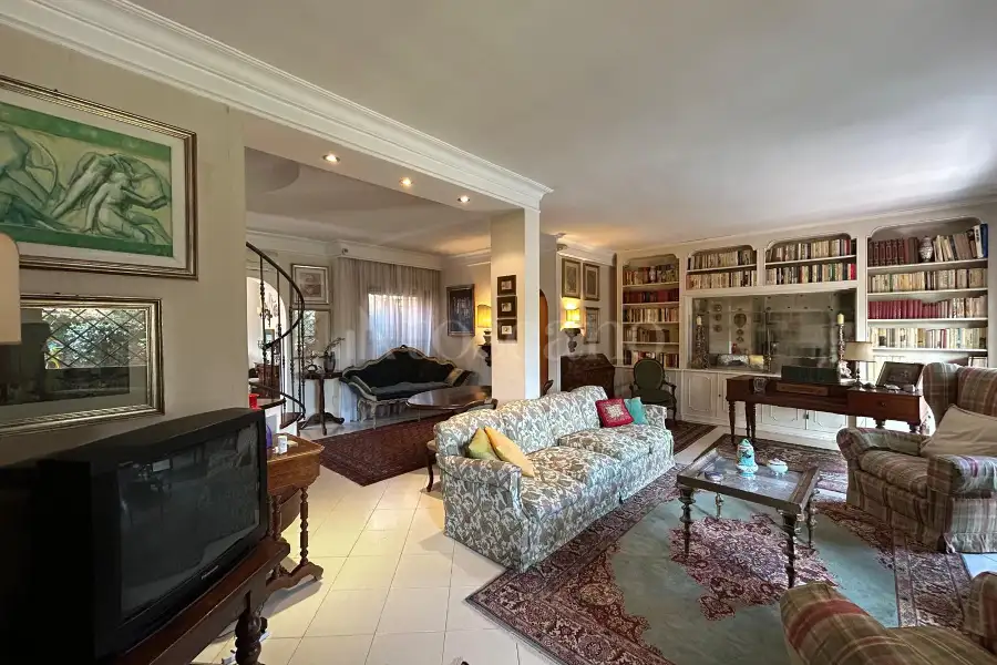 Villa in vendita di 210 mq a €489.000 (rif. 14/2026)