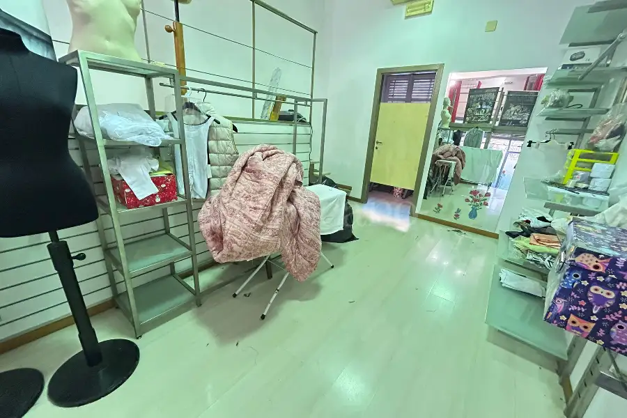 Negozio in affitto di 70 mq a €2.500 (rif. 1/2025)
