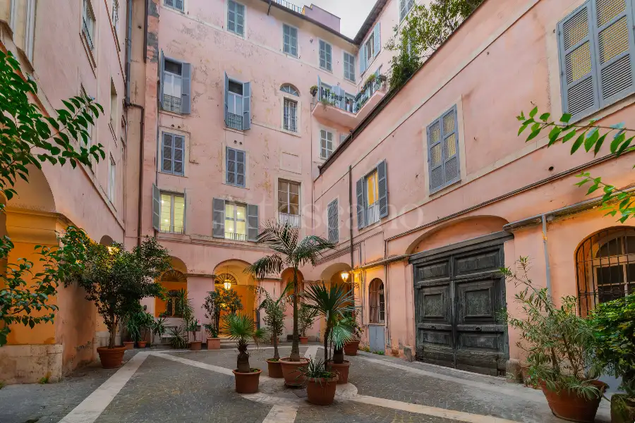 Casa in vendita di 100 mq a €1.130.000 (rif. 50/2026)