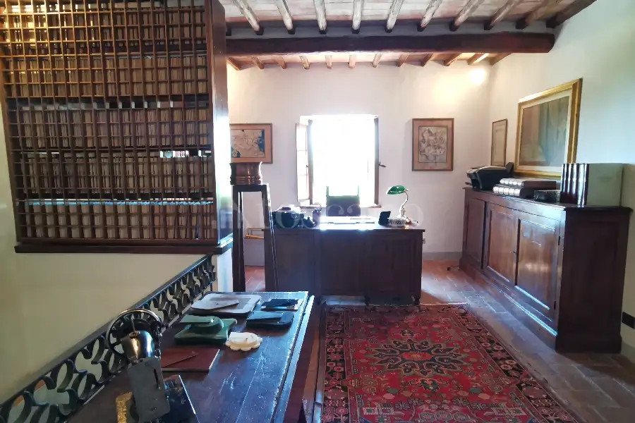 Casale in vendita di 300 mq a €570.000 (rif. 24/2022)