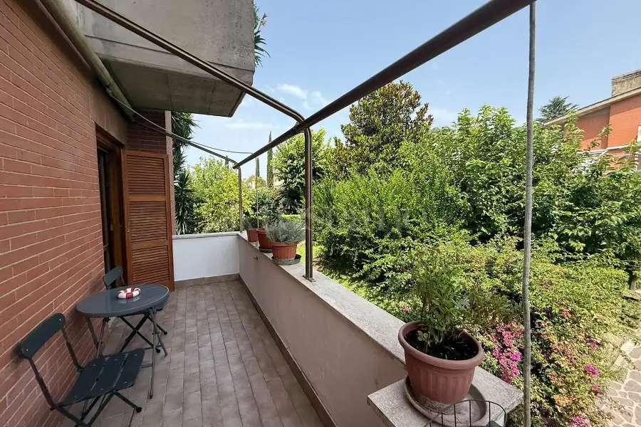 Villa Bifamiliare in vendita di 240 mq a €790.000 (rif. 10/2026)