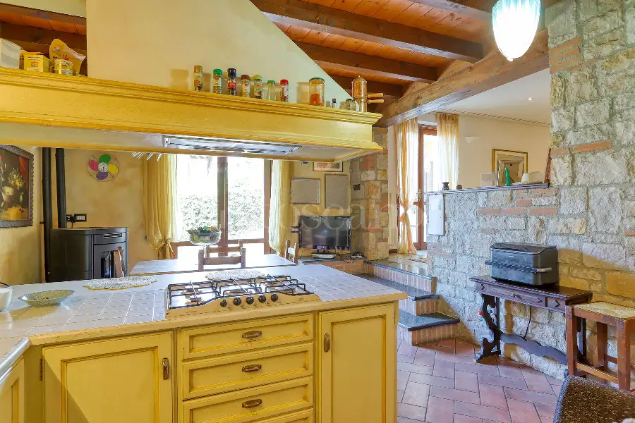 Villa in vendita di 270 mq a €630.000 (rif. 202/2026)