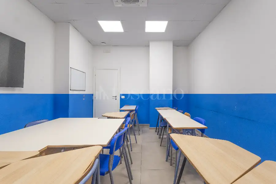 Ufficio in vendita di 340 mq a €1.150.000 (rif. 40/2026)