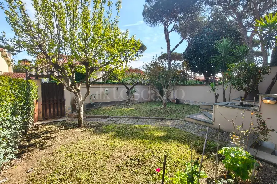 Villa in vendita di 230 mq a €499.000 (rif. 18/2026)
