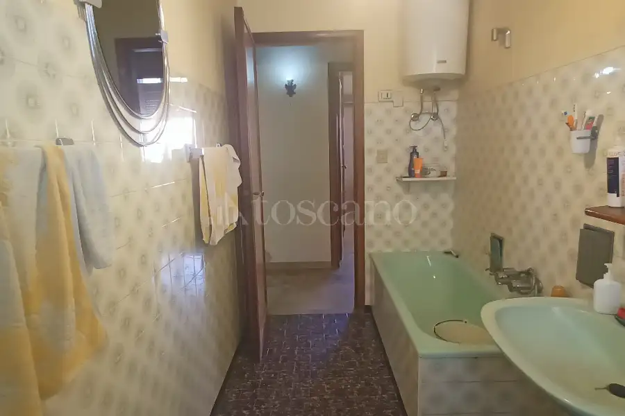 Casa Indipendente in vendita di 458 mq a €185.000 (rif. 39/2026)