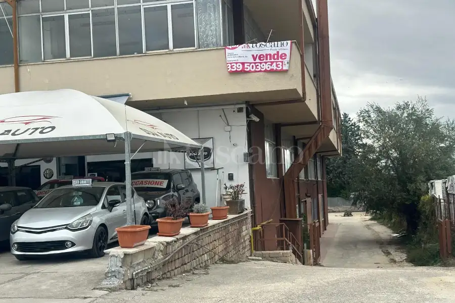 Negozio in vendita di 4.995 mq a €1.500.000 (rif. 118/2025)