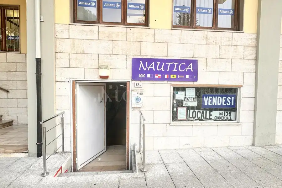 Negozio in vendita di 143 mq a €385.000 (rif. 22/2025)