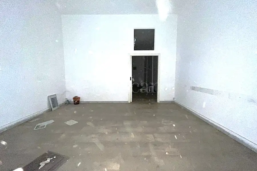 Negozio in affitto di 90 mq a €680 (rif. 56/2025)