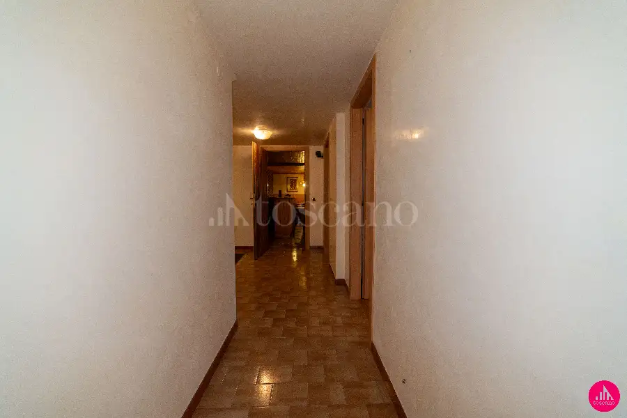Villa in vendita di 390 mq a €430.000 (rif. 171/2025)