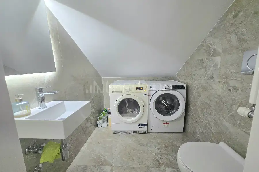 Casa in vendita di 184 mq a €235.000 (rif. 15/2026)