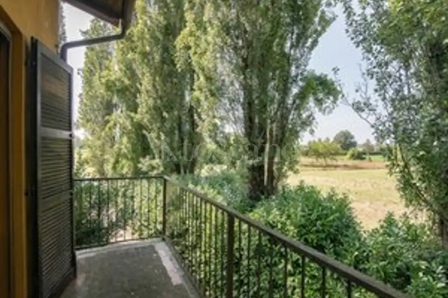Casale in vendita di 450 mq a €450.000 (rif. 22/2026)