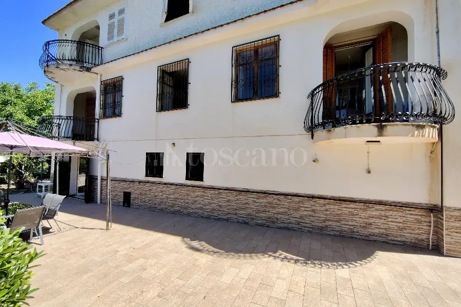Villa in vendita di 500 mq a €255.000 (rif. 41/2026)