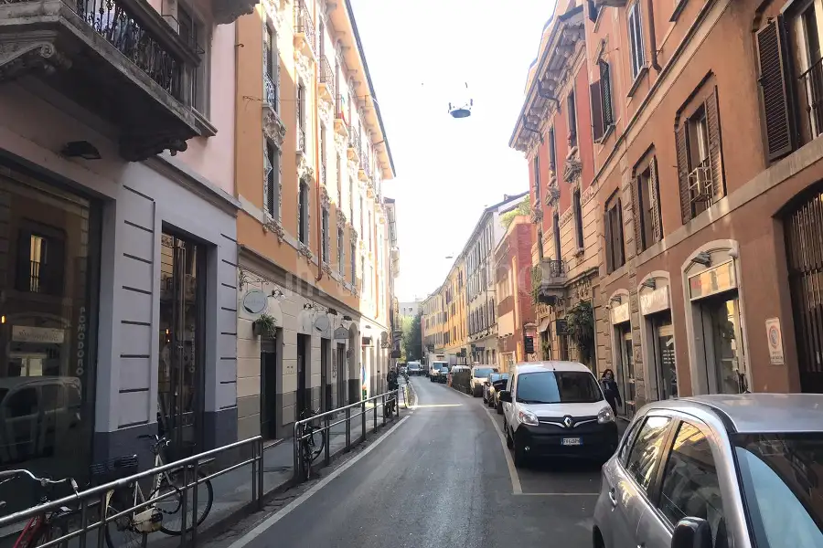 Negozio in vendita di 300 mq a €1.750.000 (rif. 13/2026)