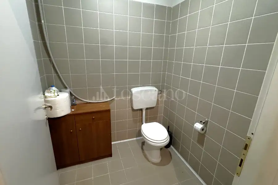 Negozio in affitto di 60 mq a €1.300 (rif. 1/2026)