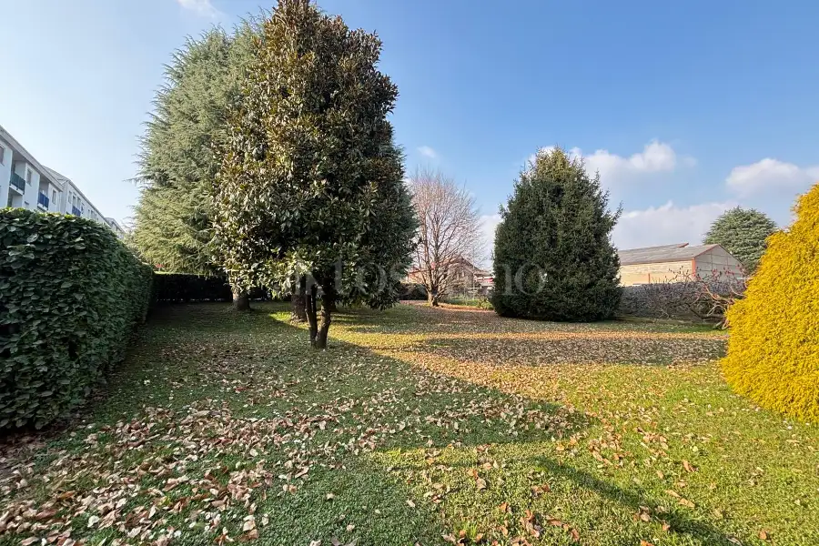 Edificabile Residenziali in vendita di 1.224 mq a €185.000 (rif. 10/2026)