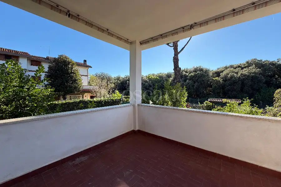 Villa in vendita di 250 mq a €739.000 (rif. 100/2026)