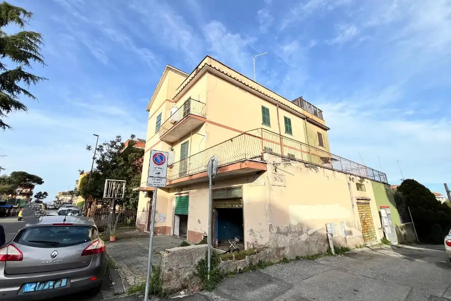 Palazzo in vendita di 230 mq a €629.000 (rif. 13/2026)