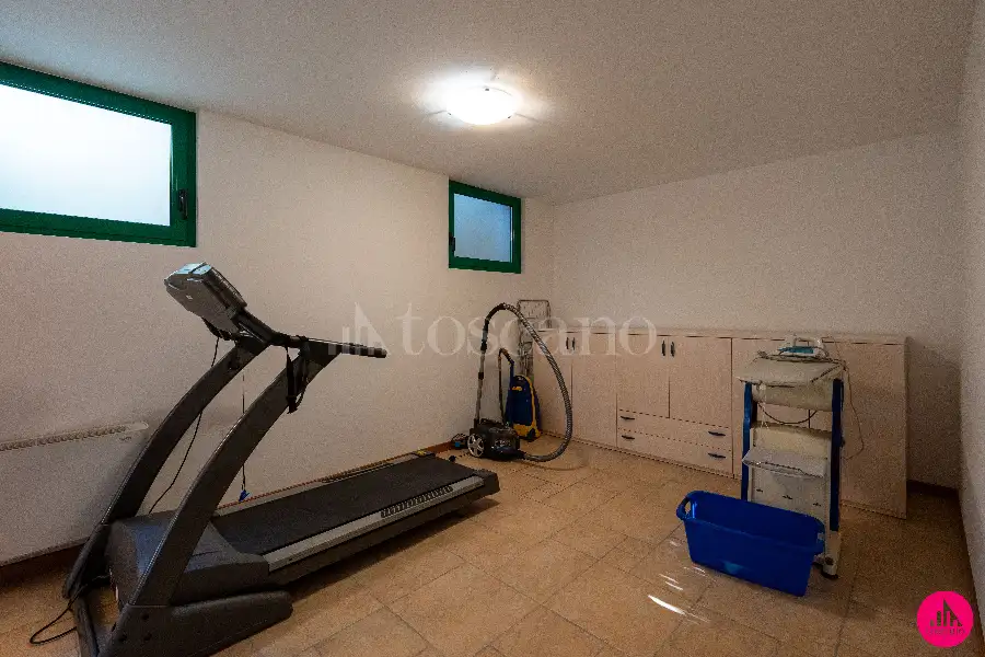 Villa Bifamiliare in vendita di 230 mq a €469.000 (rif. 54/2026)