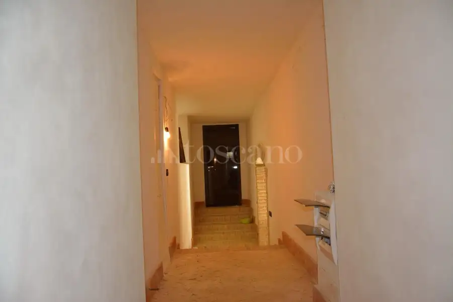 Villa in vendita di 550 mq a €600.000 (rif. 20/2024)