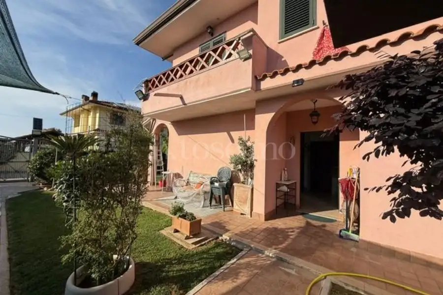 Villa Plurifamiliare in vendita di 200 mq a €515.000 (rif. 29/2025)