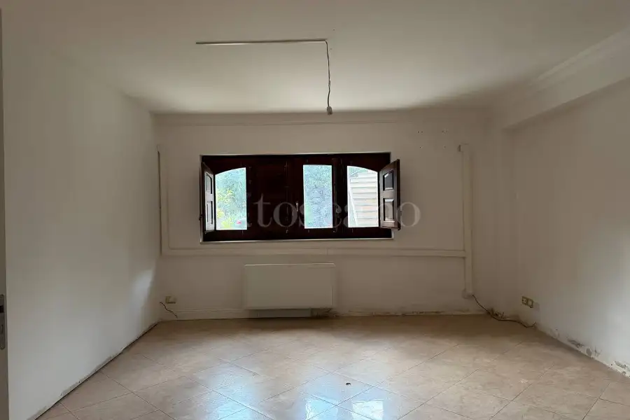 Villa Bifamiliare in vendita di 265 mq a €550.000 (rif. 215/2025)