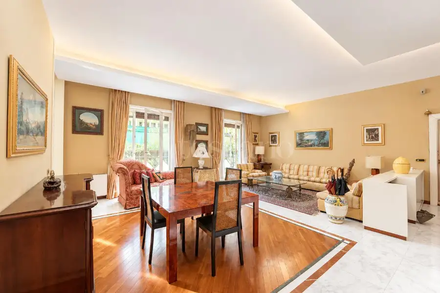 Casa in vendita di 185 mq a €1.120.000 (rif. 56/2026)