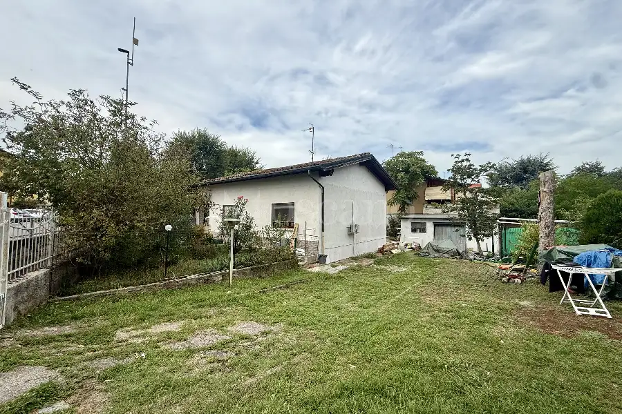 Casa Indipendente in vendita di 120 mq a €215.000 (rif. 30/2026)