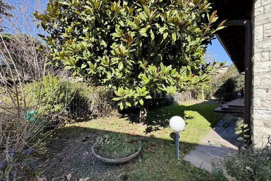 Villa in vendita di 400 mq a €870.000 (rif. 13/2026)