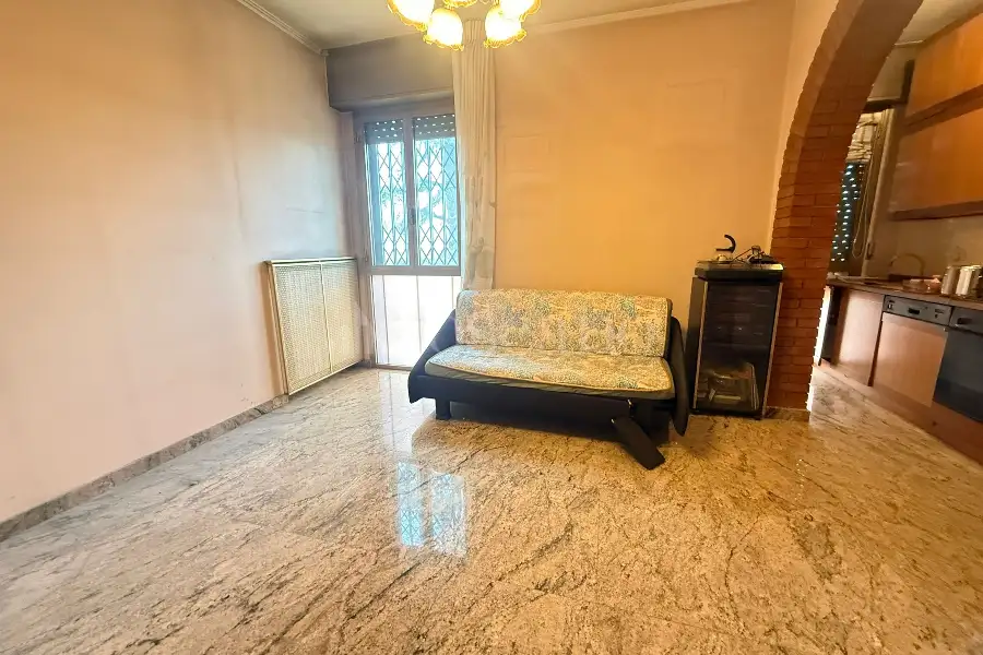 Casa Indipendente in vendita di 280 mq a €350.000 (rif. 1/2026)