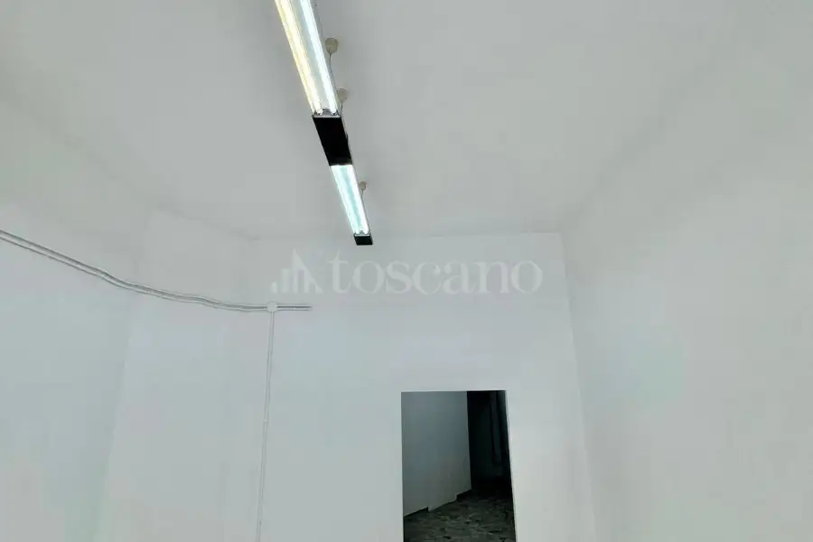 Negozio in affitto di 60 mq a €500 (rif. 124/2026)