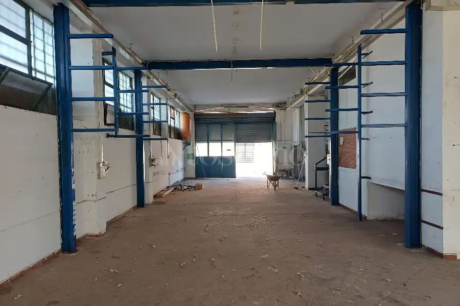 Laboratorio in vendita di 600 mq a €300.000 (rif. 32/2025)