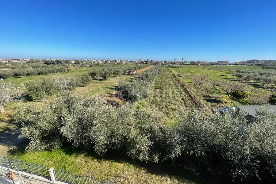 Villa Bifamiliare in vendita di 250 mq a €360.000 (rif. 65/2025)