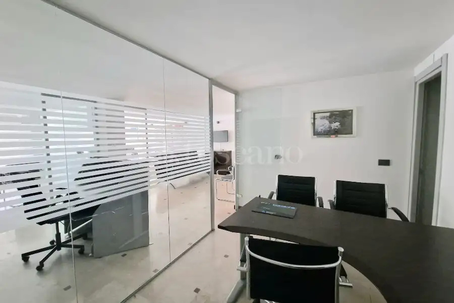 Ufficio in vendita di 100 mq a €255.000 (rif. 25/2026)