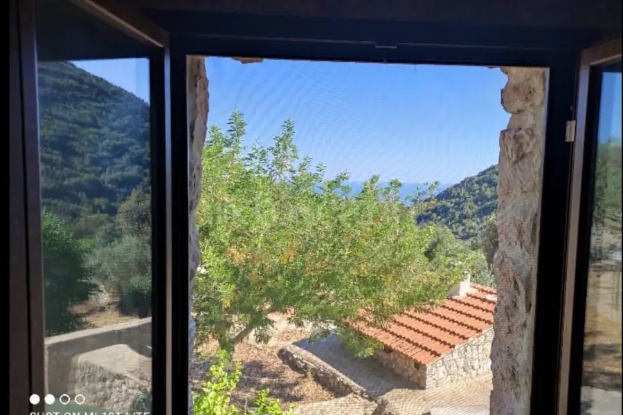 Casale in vendita di 100 mq a €230.000 (rif. 3/2026)