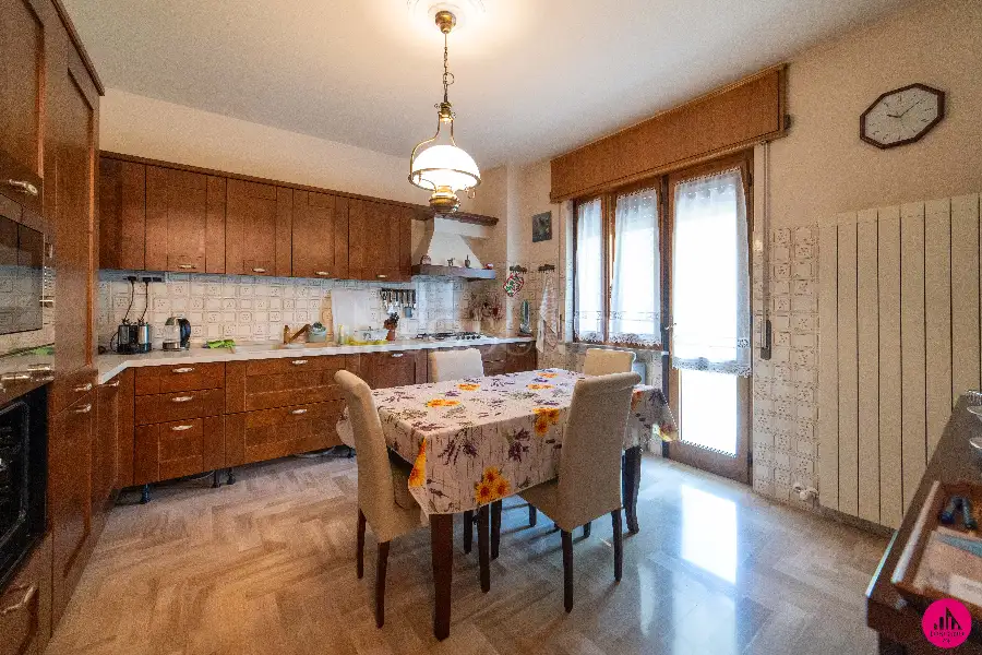 Villino a Schiera in vendita di 270 mq a €299.000 (rif. 98/2025)