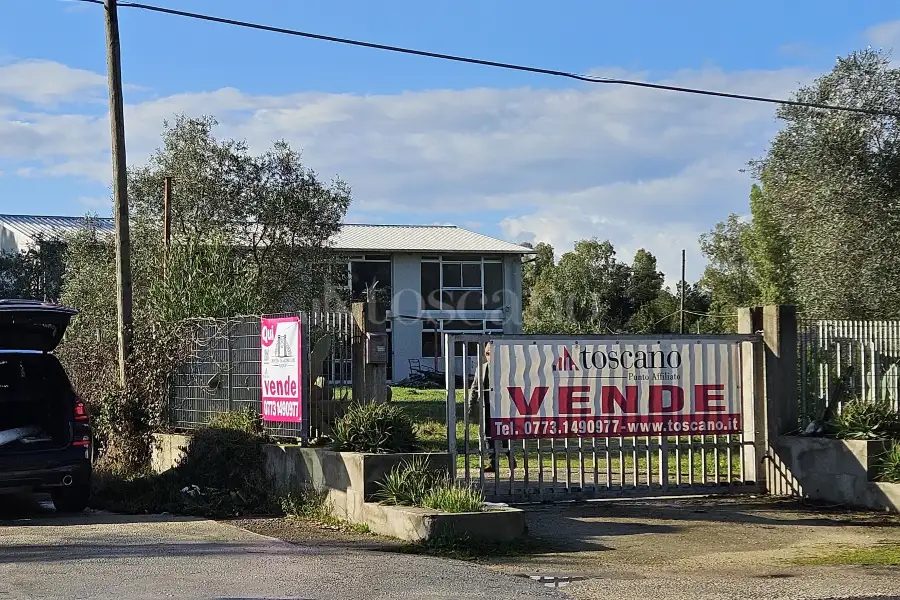 Capannone in vendita di 1.050 mq a €870.000 (rif. 7/2025)