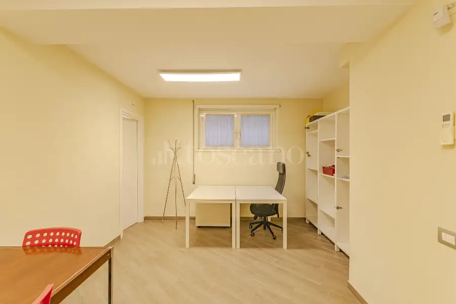 Ufficio in vendita di 70 mq a €275.000 (rif. 24/2026)