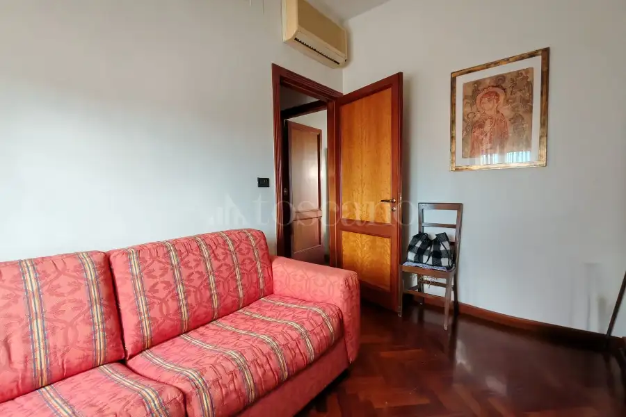Attico in vendita di 164 mq a €330.000 (rif. 3/2026)