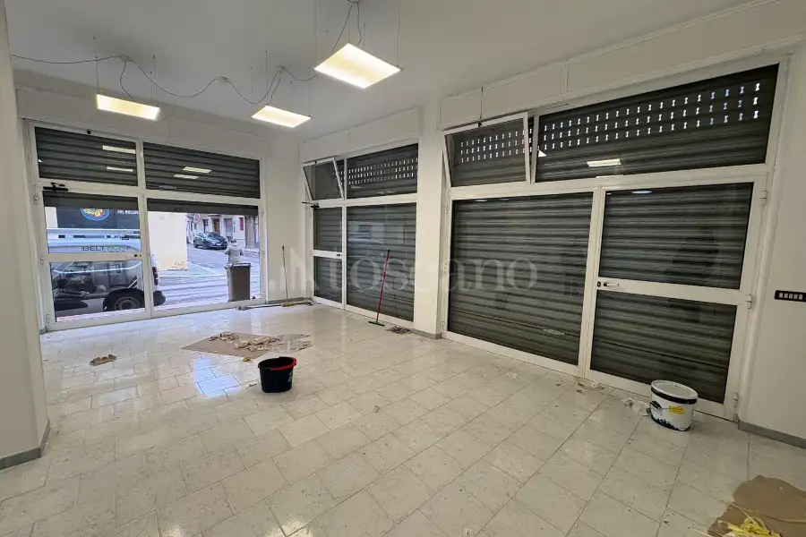 Negozio in vendita di 114 mq a €205.000 (rif. 8/2026)