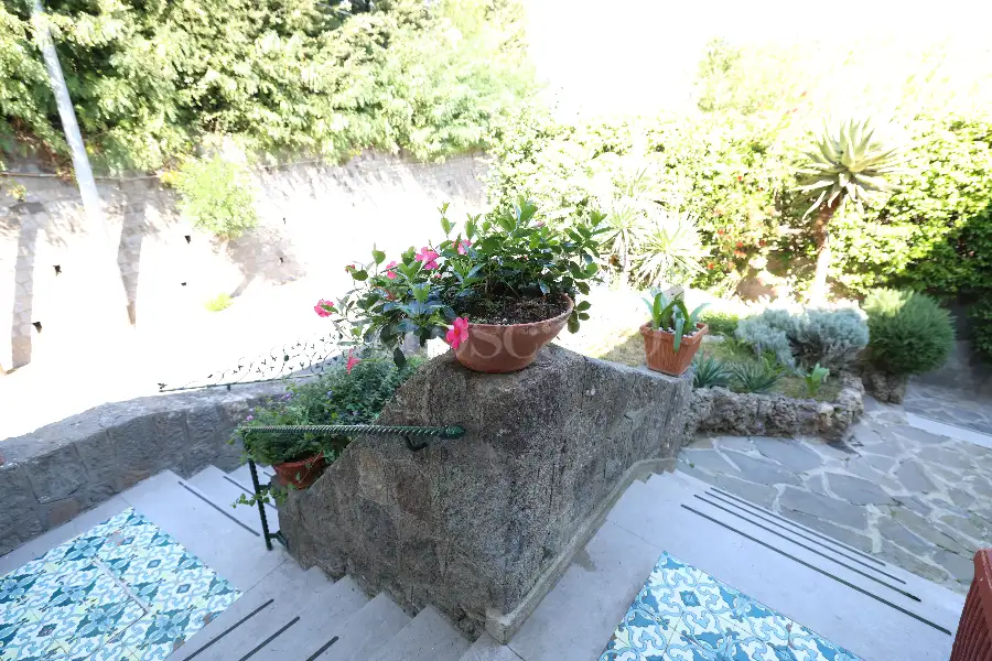 Villa in vendita di 500 mq a €1.080.000 (rif. 46/2025)