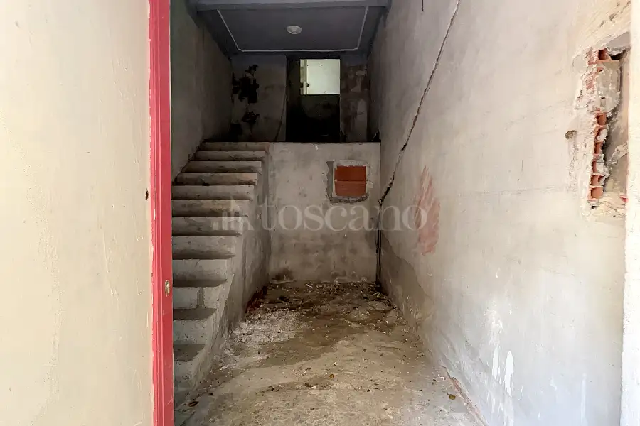 Casa in vendita di 240 mq a €190.000 (rif. 136/2023)
