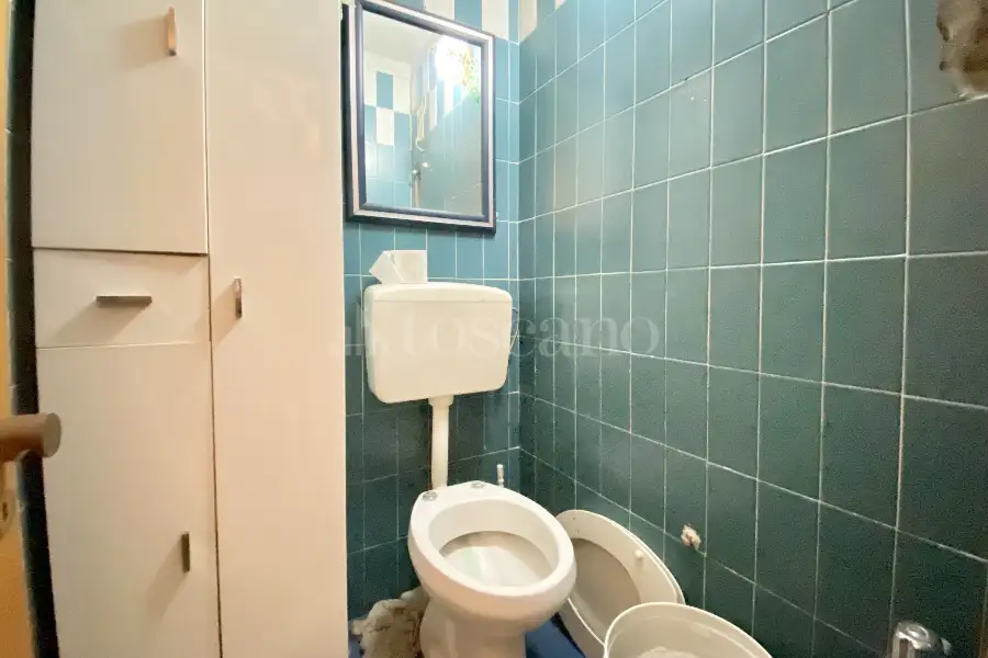 Negozio in vendita di 209 mq a €260.000 (rif. 11/2025)
