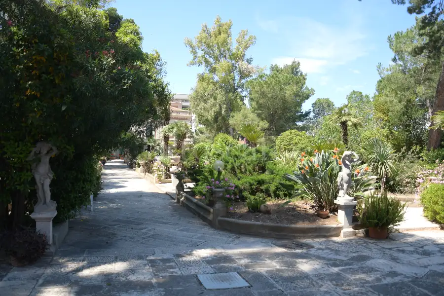 Villa in vendita di 603 mq a €1.770.000 (rif. 21/2023)