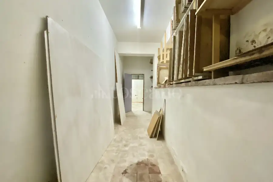 Negozio in vendita di 209 mq a €260.000 (rif. 11/2025)