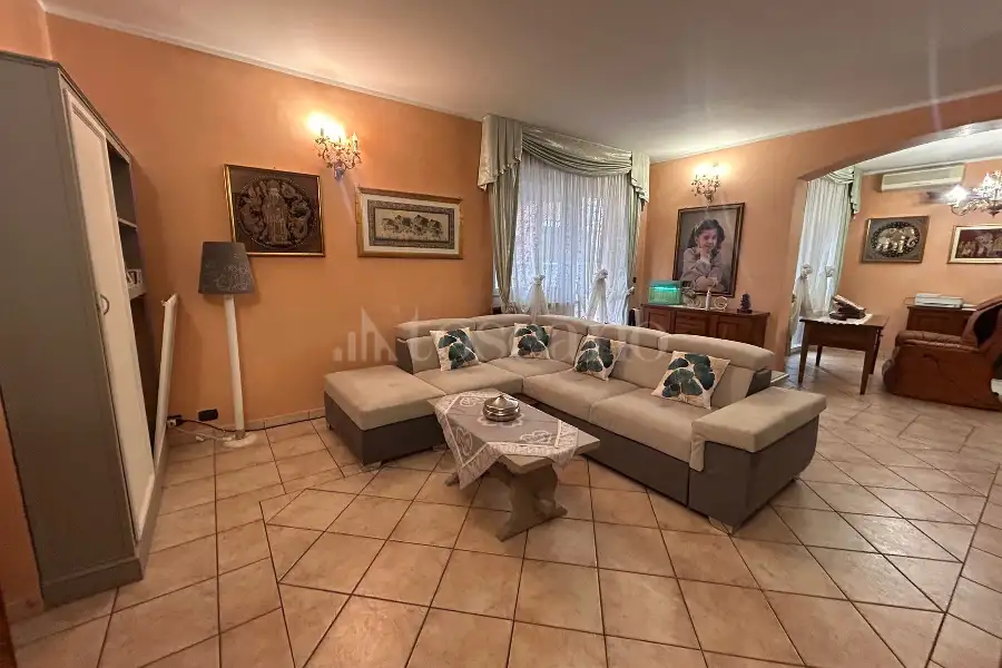 Villa in vendita di 260 mq a €520.000 (rif. 40/2025)