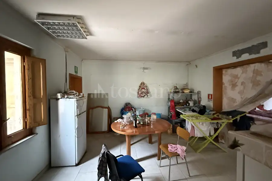 Casa Indipendente in vendita di 417 mq a €298.000 (rif. 208/2024)