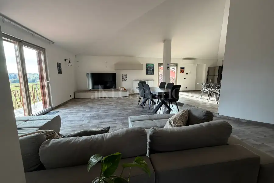 Attico in vendita di 136 mq a €225.000 (rif. 128/2025)