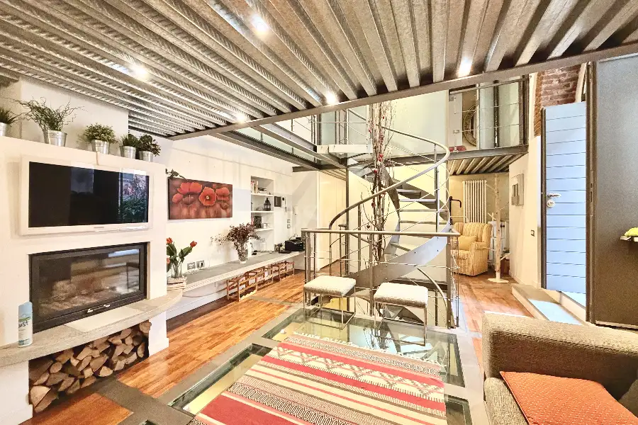 Loft in vendita di 135 mq a €890.000 (rif. 36/2026)