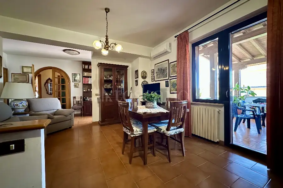 Villa Bifamiliare in vendita di 175 mq a €379.000 (rif. 67/2026)