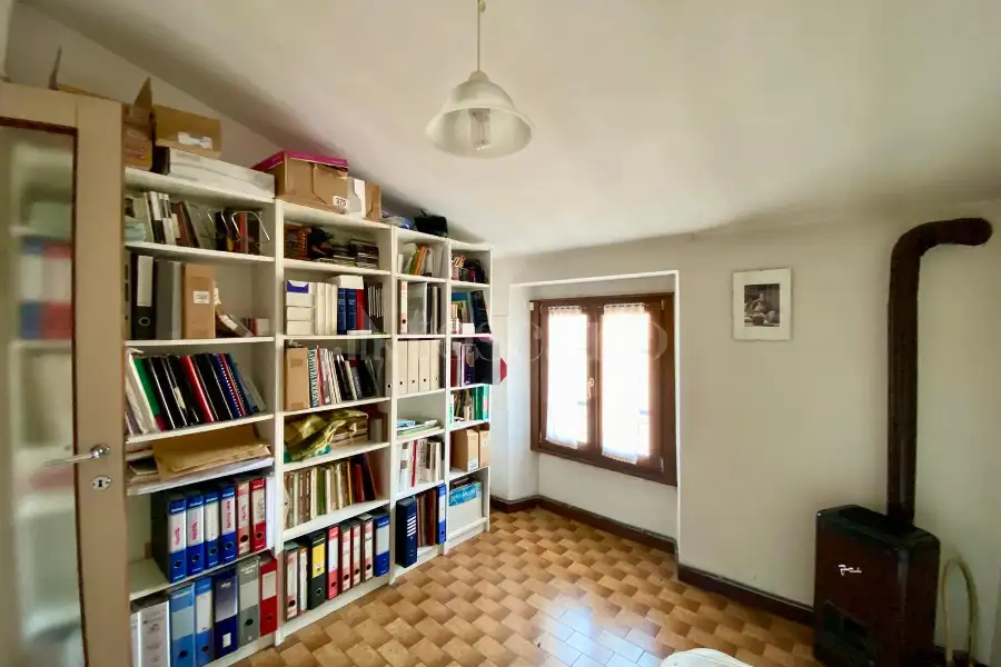 Palazzo in vendita di 500 mq a €739.000 (rif. 17/2026)